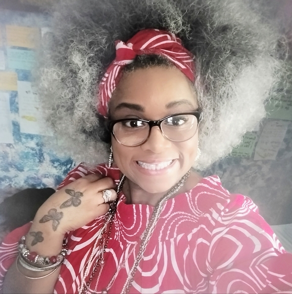 Meet your Posher, Sheri - Picture 3 of 10